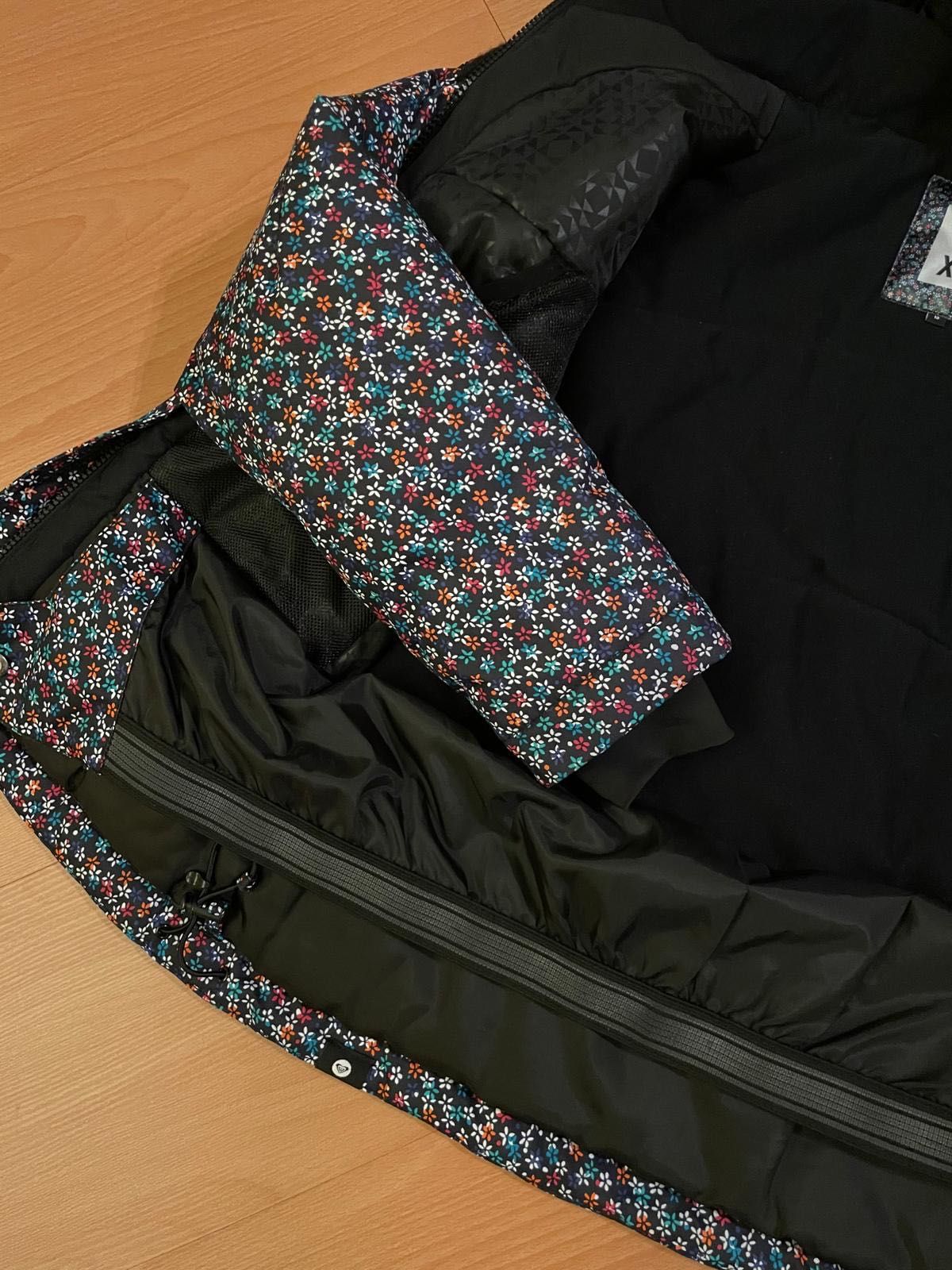 Casaco de neve Roxy com oferta de calças