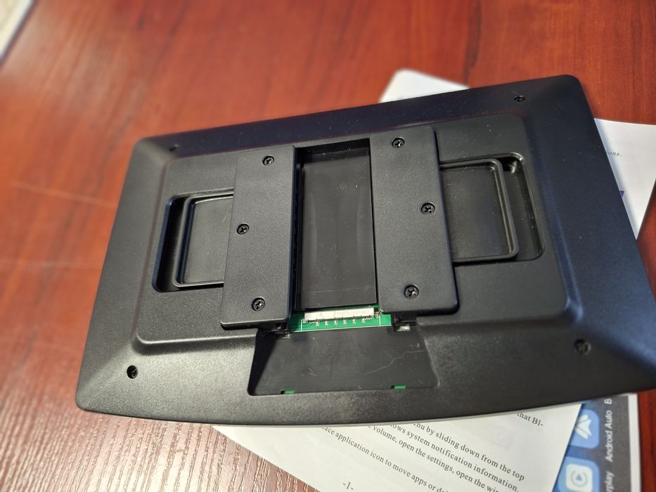 Radio samochodowe ESSGOO AR1001 Adroid 14 4/64gb