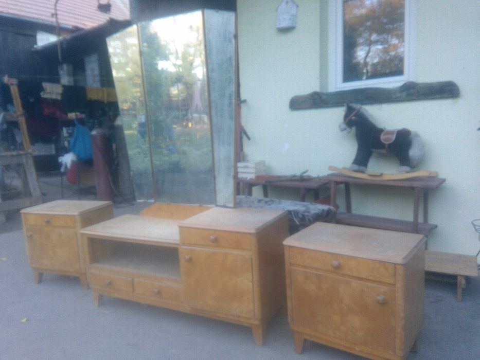 toaletka szafka lustro