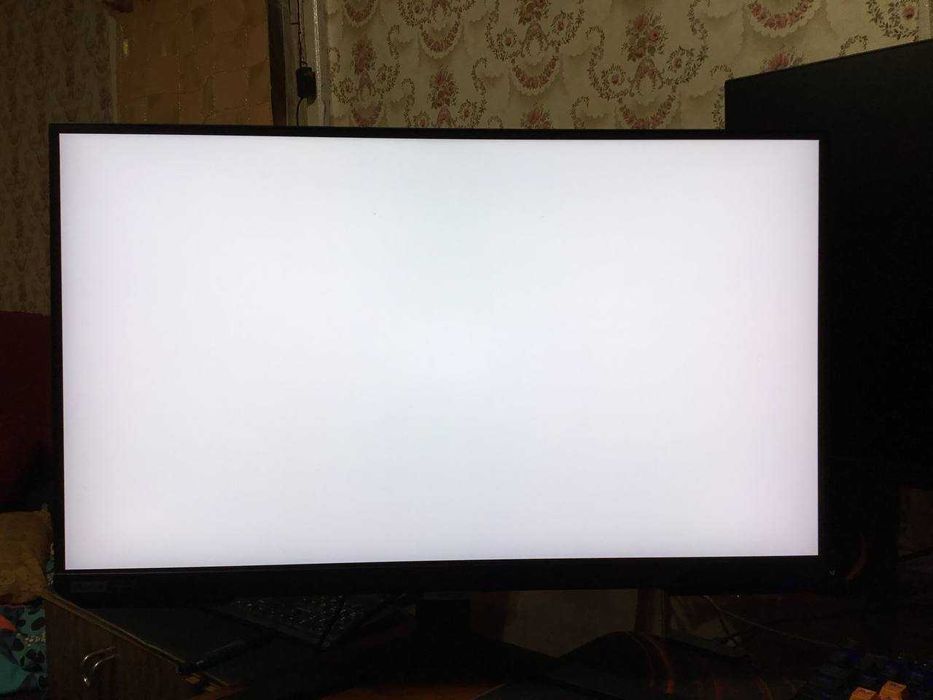 Продам монітор 27" Samsung Odyssey G4 S27BG400EI