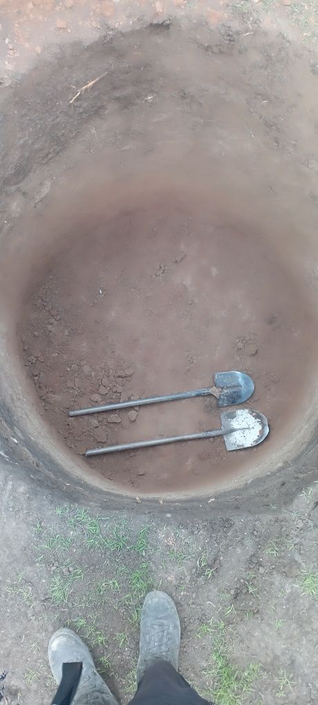 Септик,ямы под колца, траншеи под канализацию водопровод