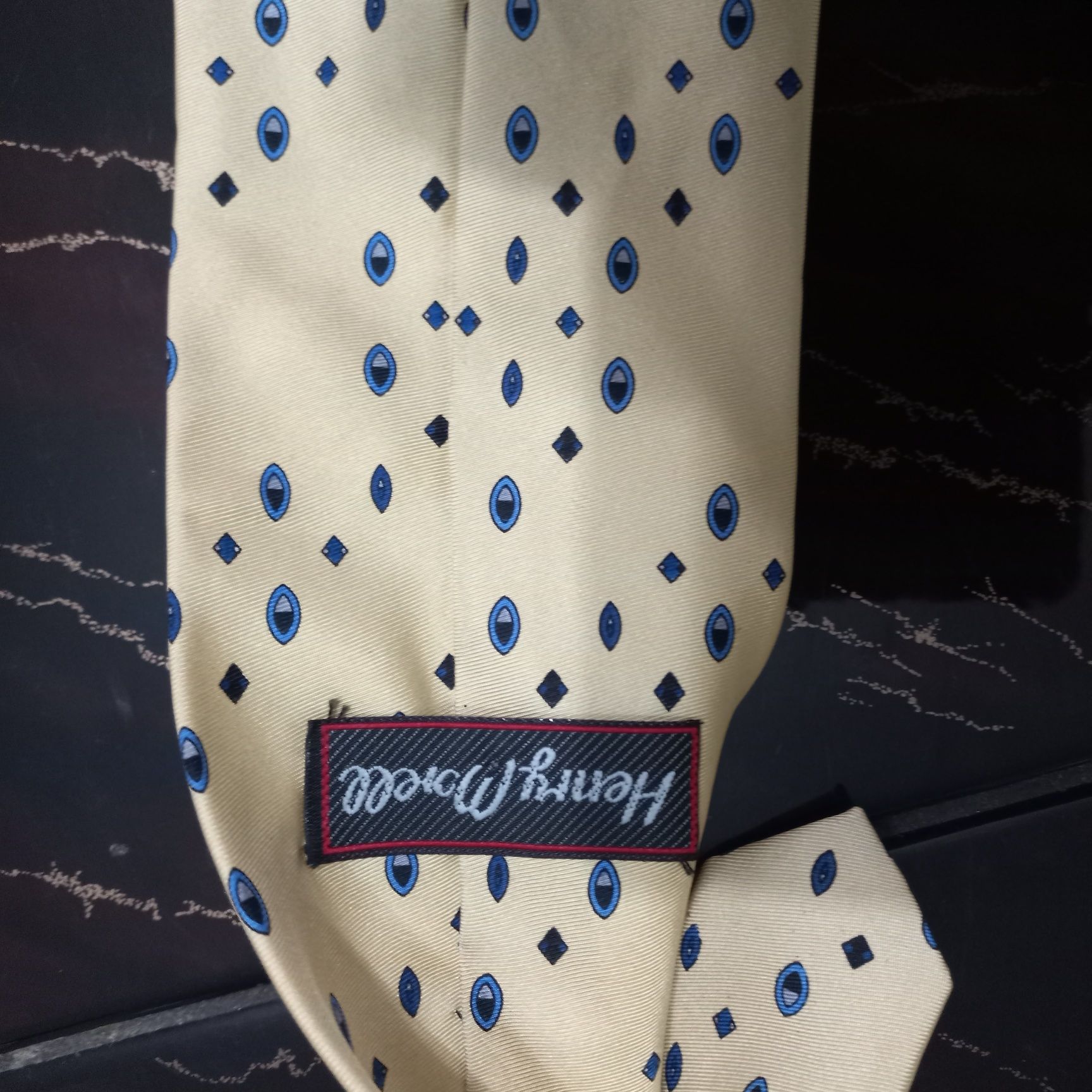 Męski krawat firmy Henry Morell, 100% jedwabiu,