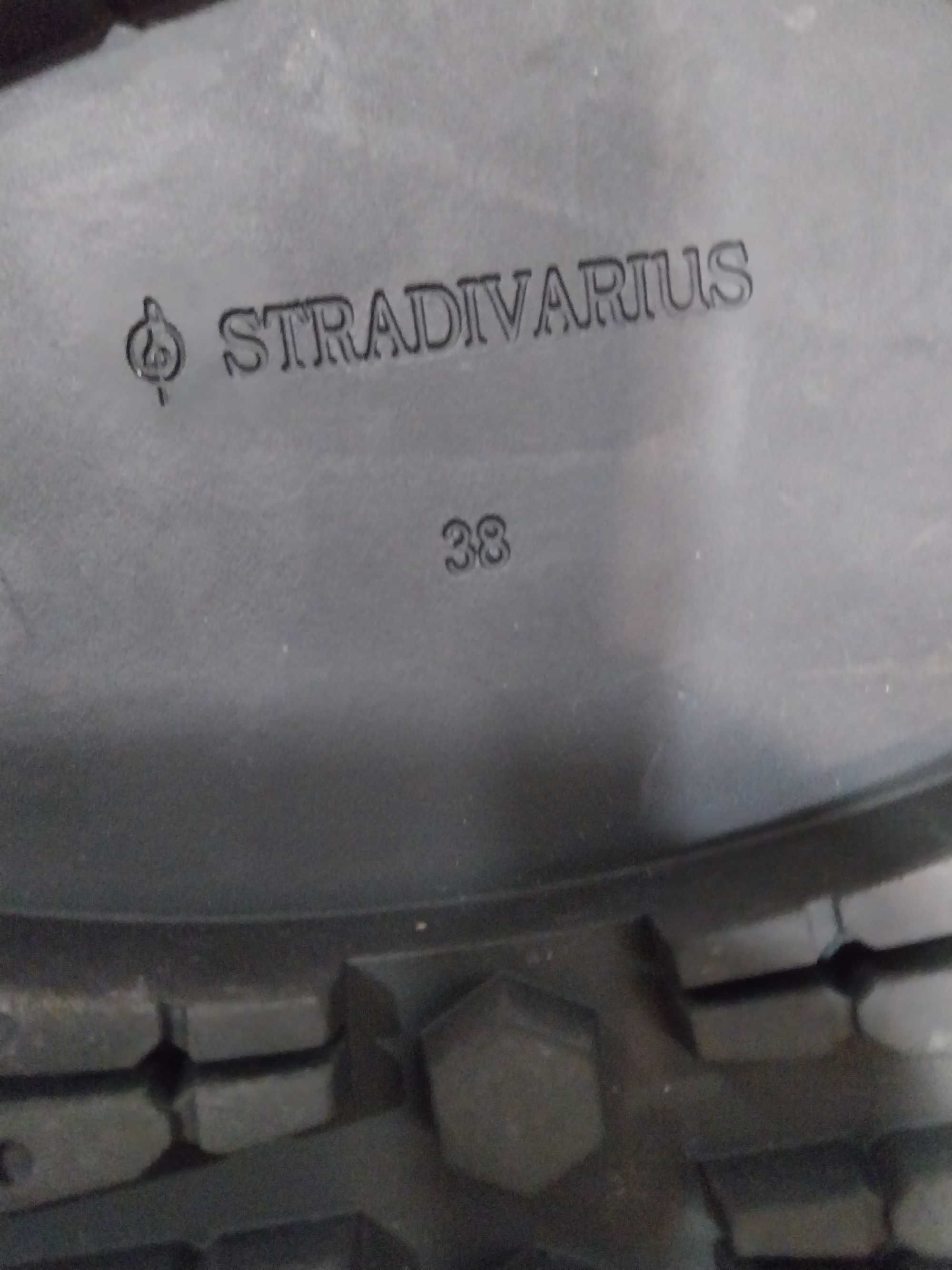 Bota stradivarius