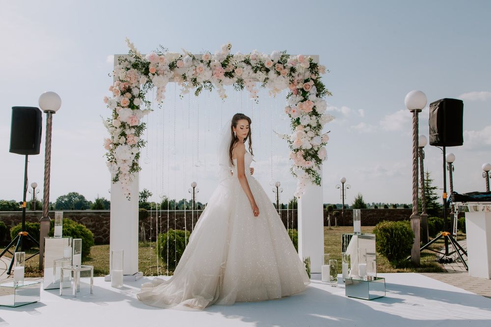 Продам весільну сукню