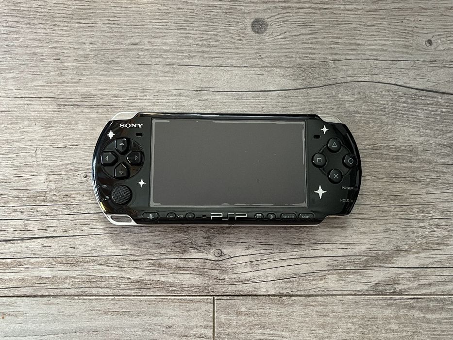 Zmodowany PSP 3004 + dodatki