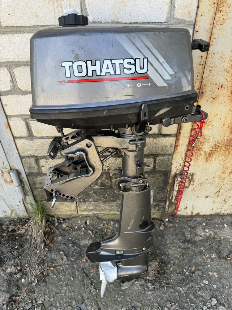 Продам лодочный мотор Tohatsu 5 л.с.