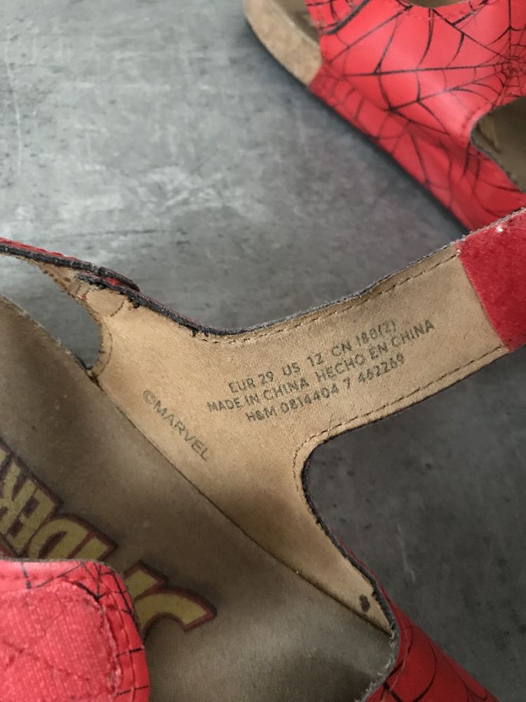 Sadałki sandały Spiderman H&M na rzepy  29 18-18,5 wkladka