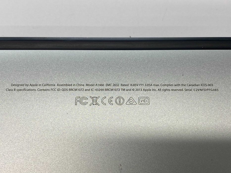 MacBook Air 13 дюймів, в чудовому стані