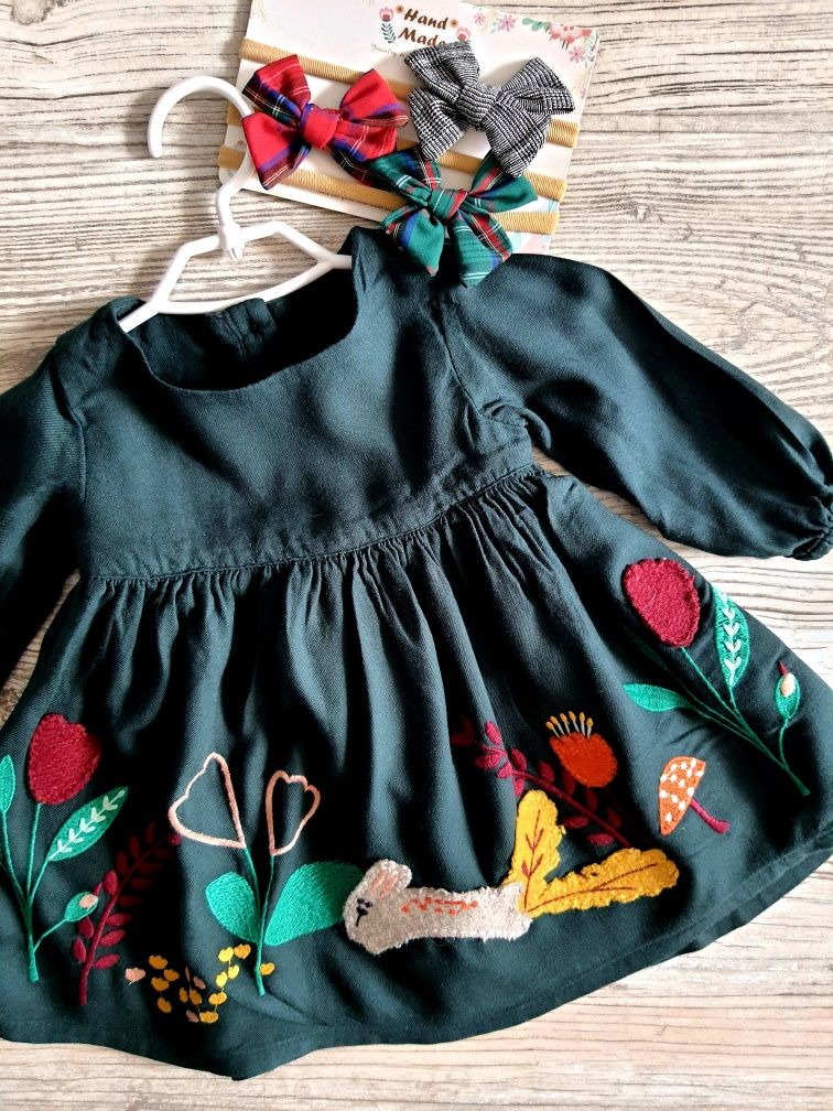 Sukienka w kwiaty z motywem króliczka m&s 62cm 0-3 miesiące