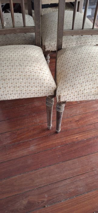 Cadeiras antigas para restauro