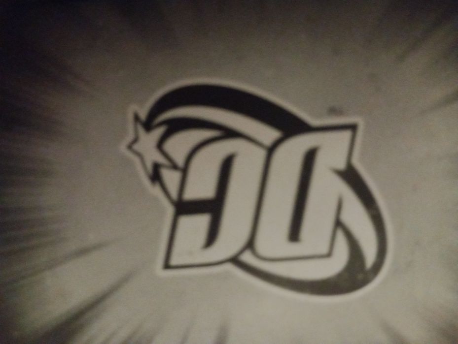 Mystery box dc 3 figurki opis