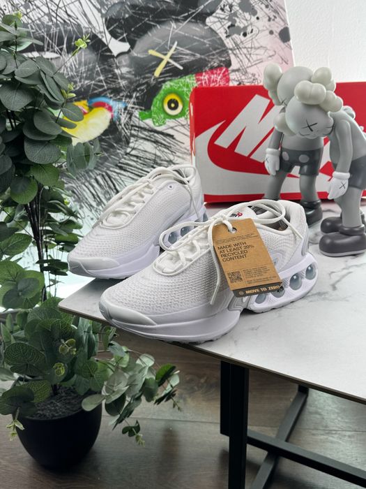 Нові кросівки Nike Air Max DN 42 розмір N17