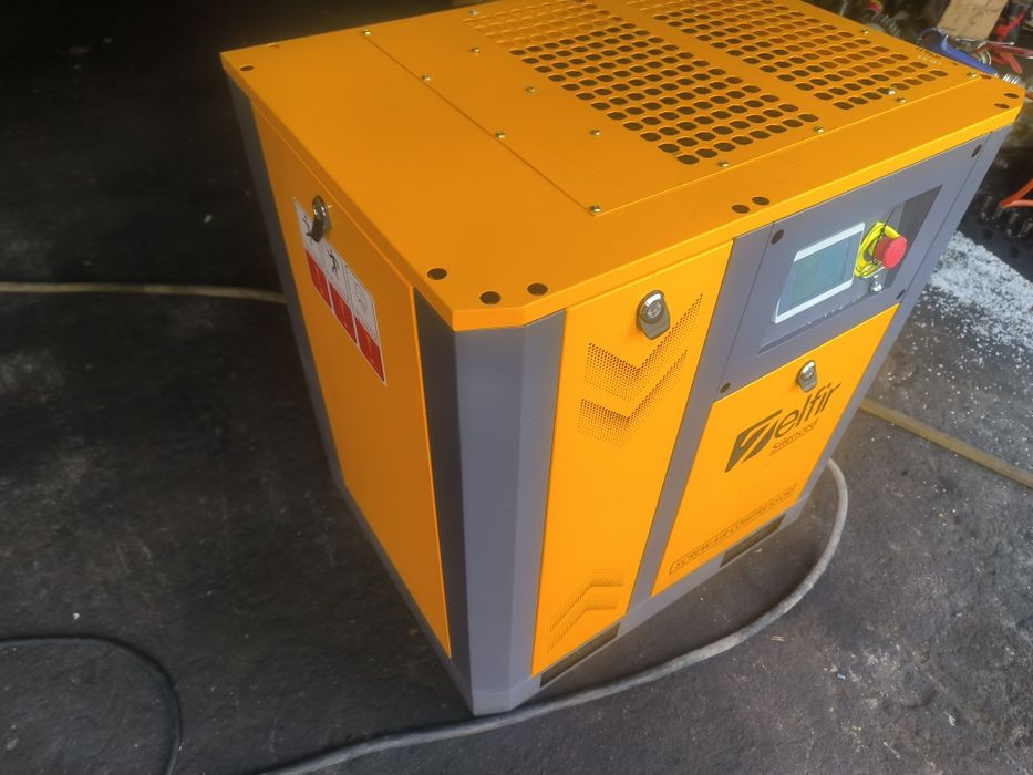 Kompresor śrubowy 7,5KW 8 bar