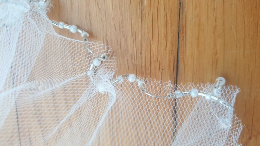 Welon z wykończeniem z koralików