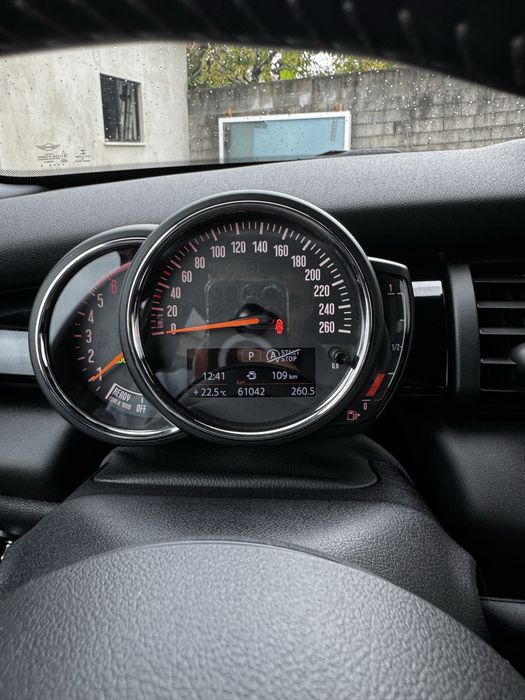 Mini Cooper D 2019 | 60.000 km | 1 dono | Revisões na marca