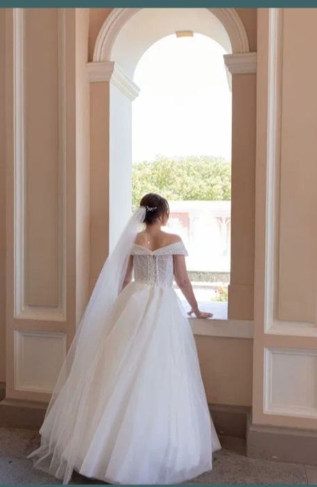 Весільне плаття  , дуже гарне