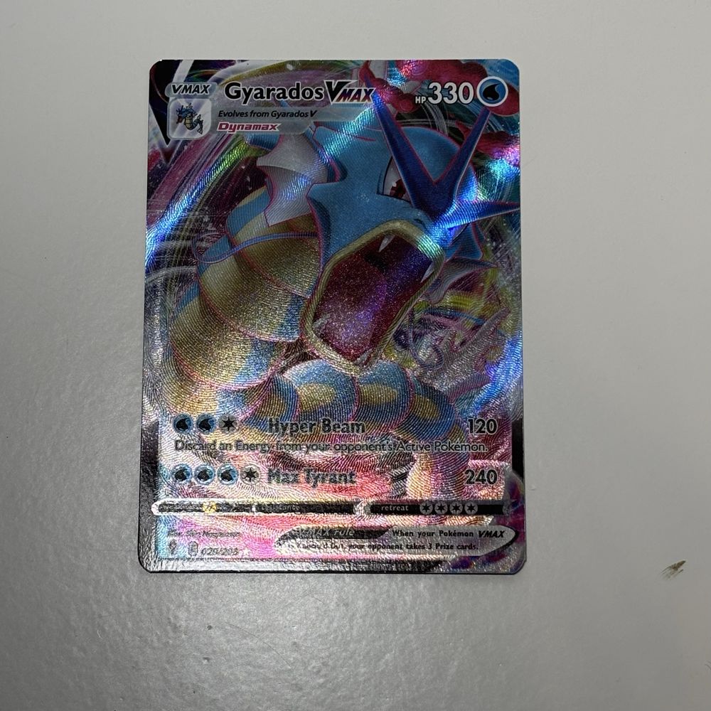 Gyrados vmax cartas pokemon originais