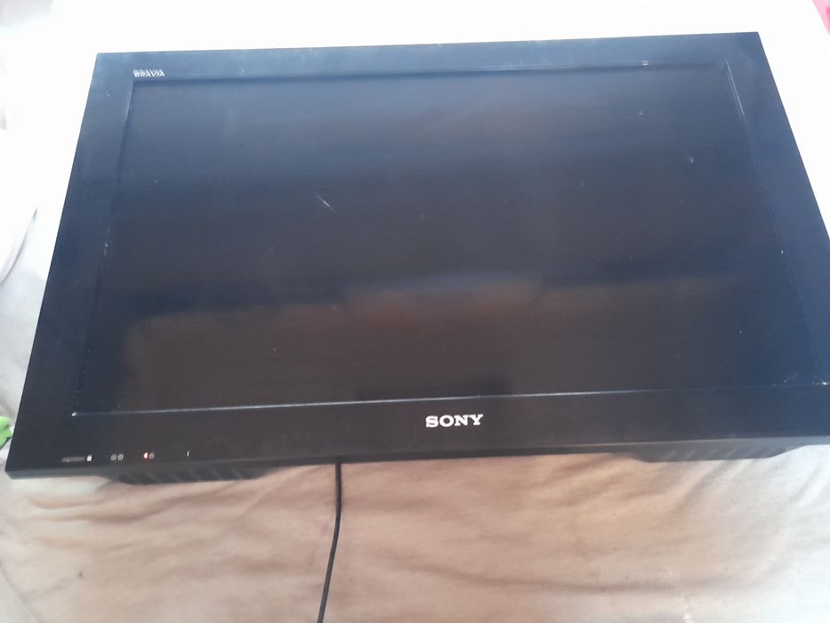 TV Sony Bravia de 40 polegadas em perfeitas condições.