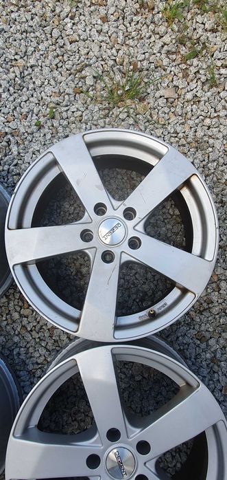 Felgi aluminiowe 17 Audi A3 A4 A6 VW Passat Golf Skoda Octavia Superb