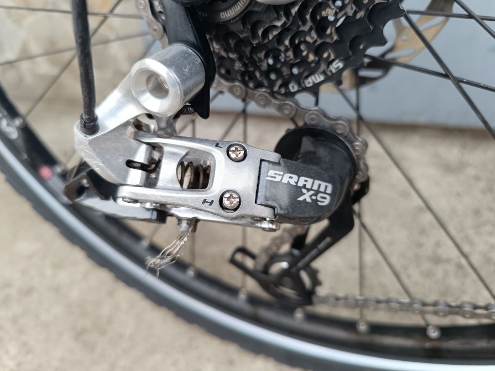 Велосипед Focus Black Raider X9  LTD