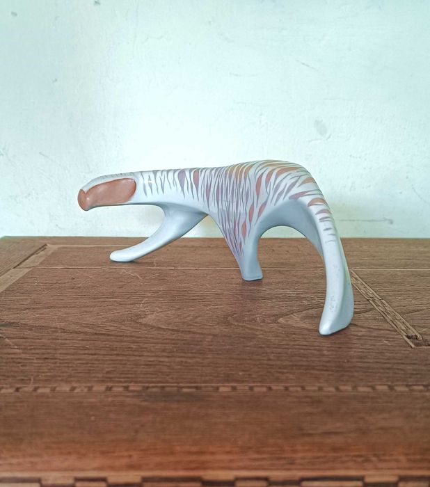 Figurka Pantera Lubomir Tomaszewski ZPS Ćmielów, proj. 1960 rok