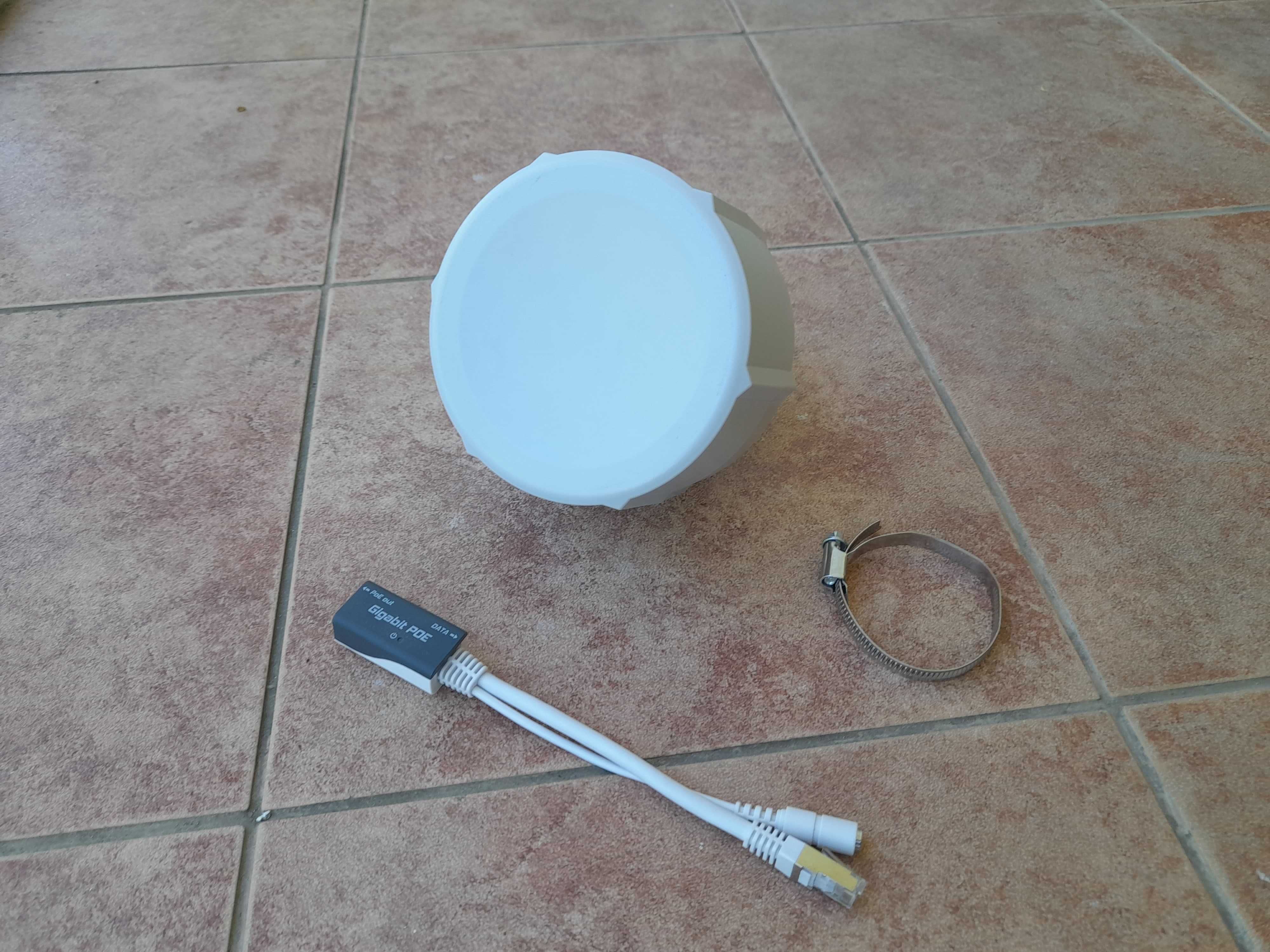 Точка доступу MikroTik SXT LTE6 kit LTE 3G