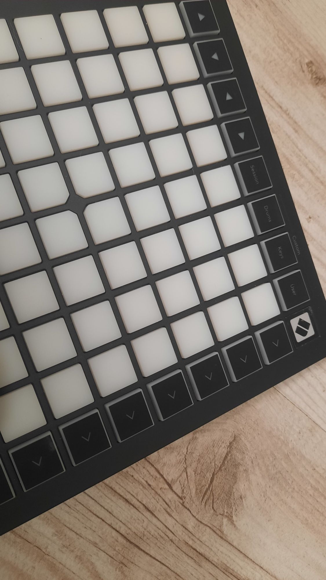 novation launchpad mini mk3 midi контролер ableton