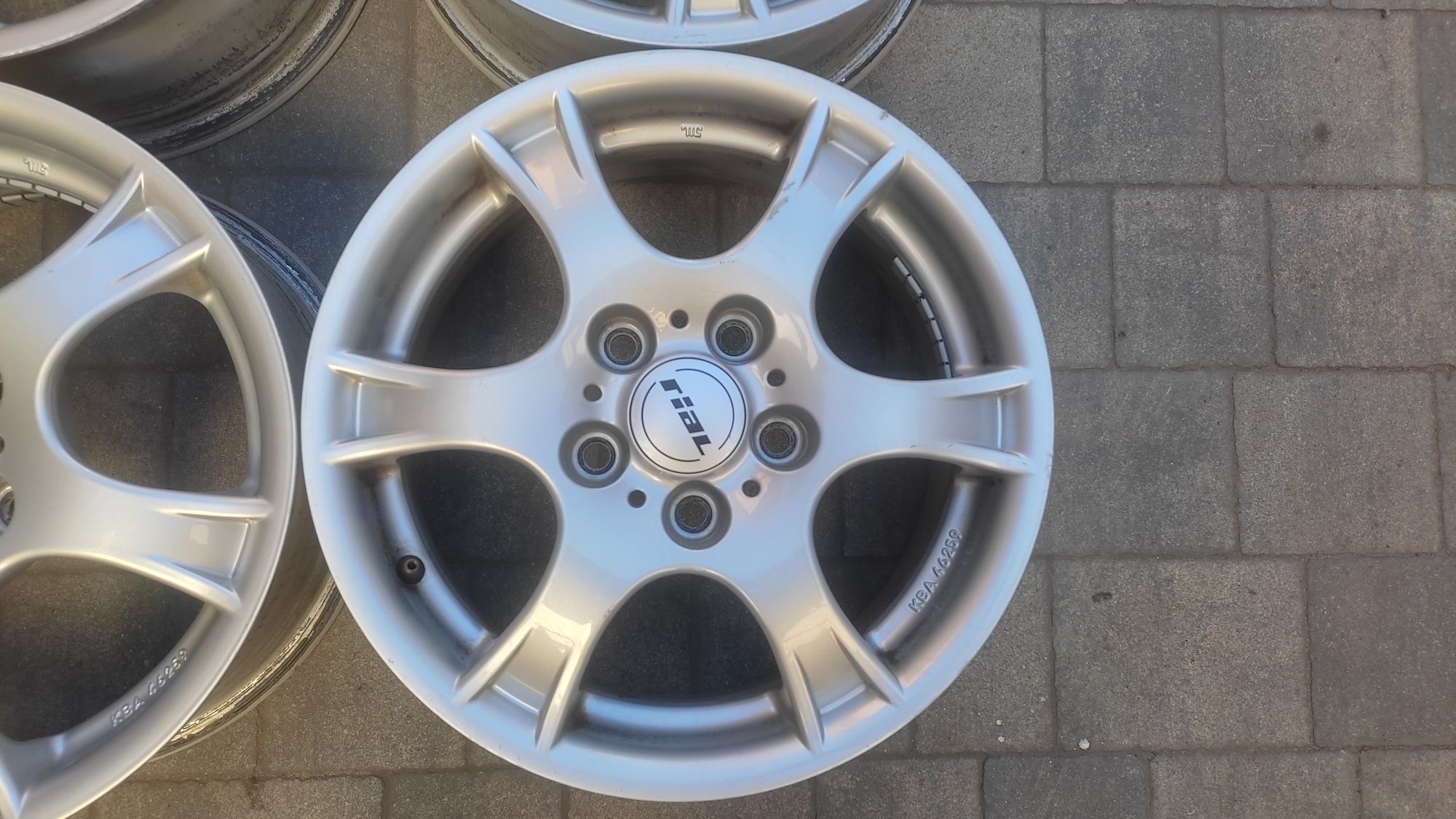 Felgi VW passat golf skoda seat audi 15 cali 6.5J ET45 5x112