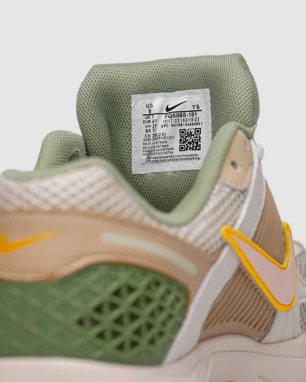 Чоловічі кросівки Nike Zoom Vomero 5  білий з бежевим жовтим C-01069