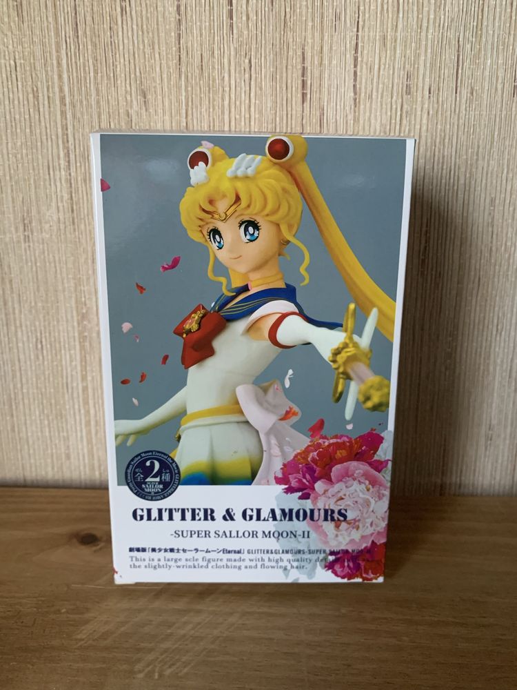 Figura Sailor Moon estátua