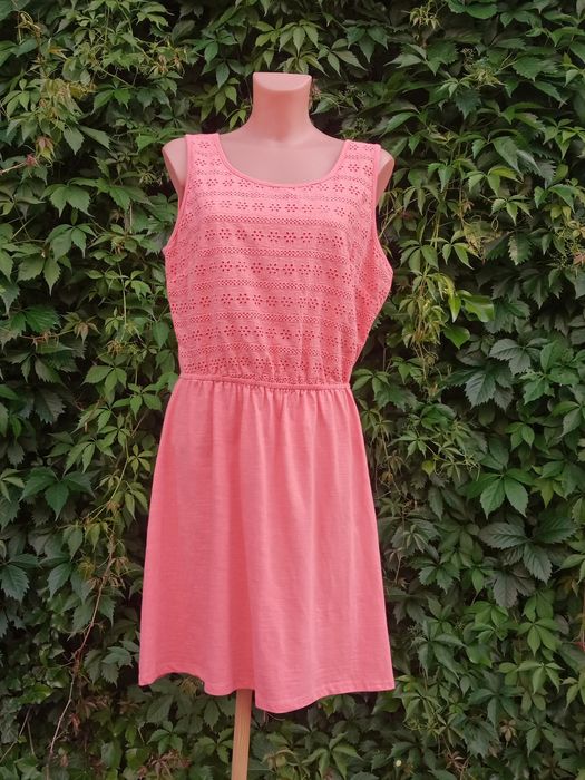 Różowa sukienka bez rękawów na lato, rozmiar 42