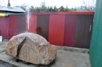 Kamień Fontanna do oczka wodnego lub stawu .