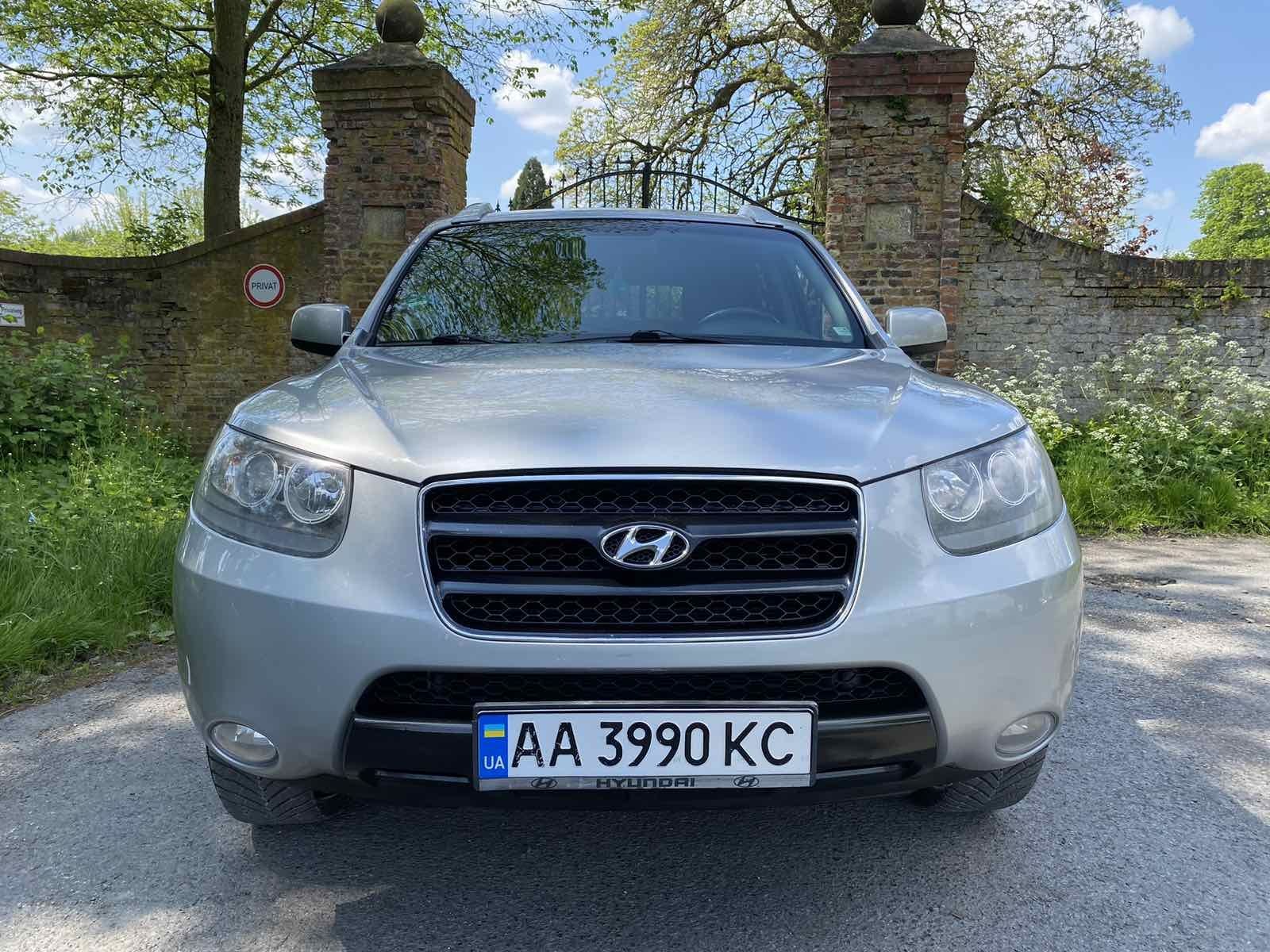 Hyundai Santa FE