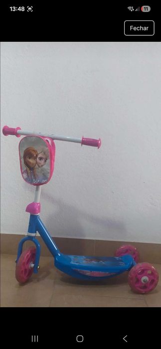 Trotineta pequena de criança