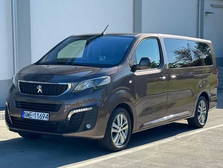 Wynajem busa 8 i 9 osobowego