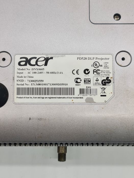 Projector portátil ACER PD528