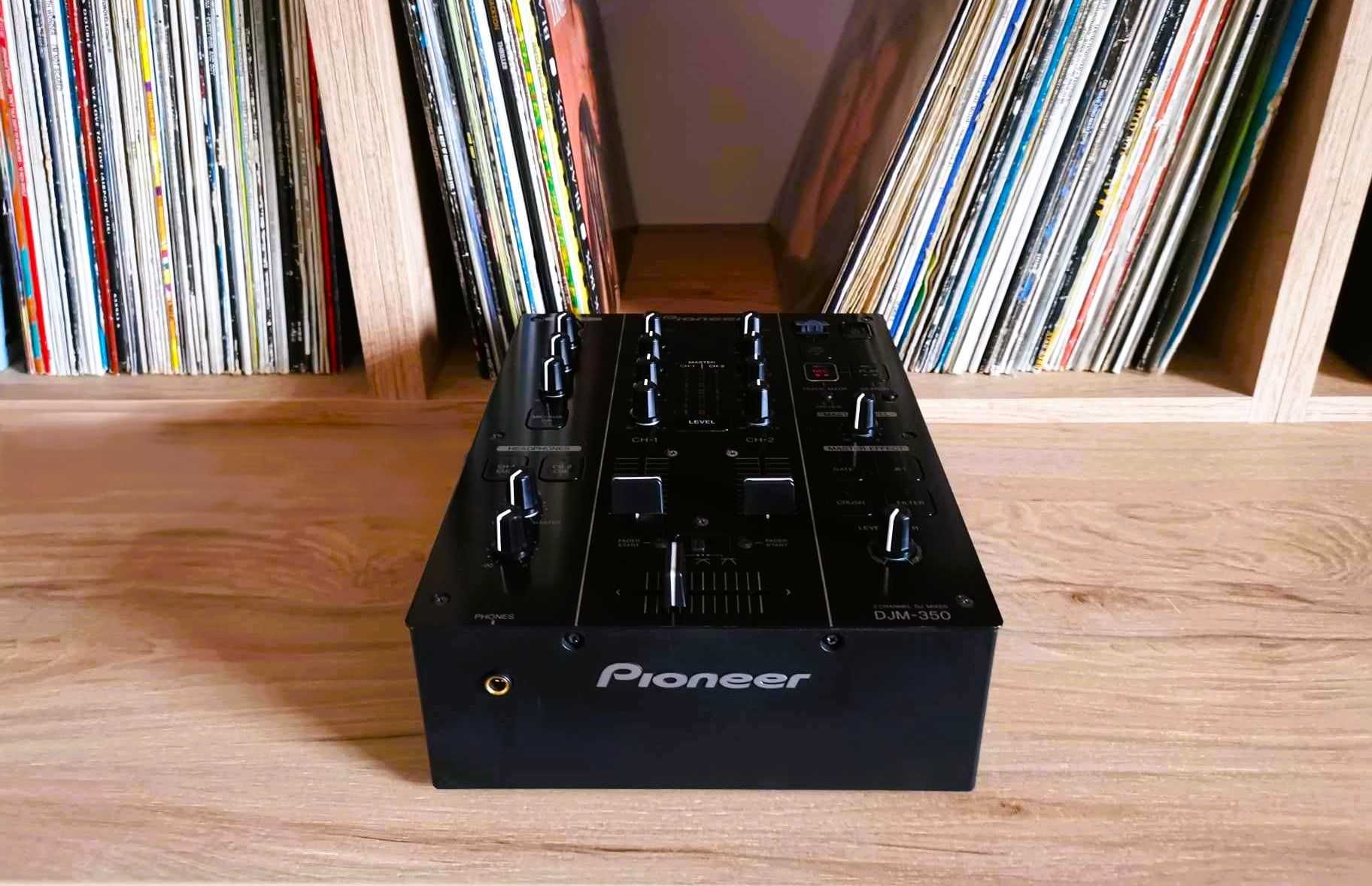 Mikser Pioneer DJM 350 - Stan Bardzo dobry .