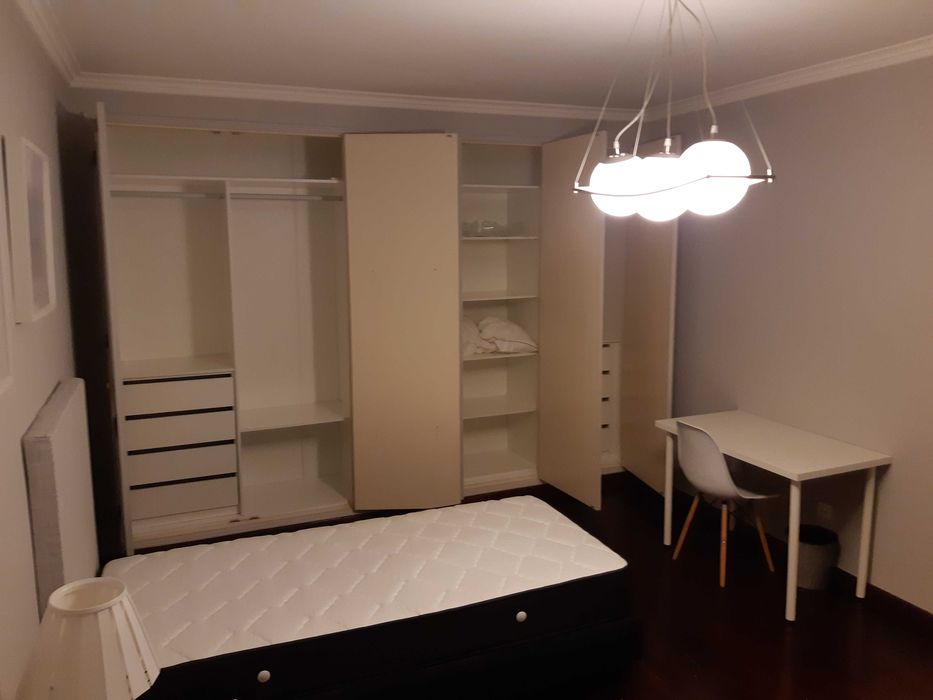 Quarto Casal-Duplo - ALVERCA