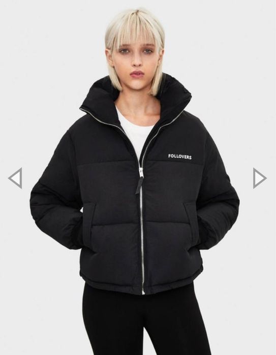 Куртка Bershka в чорному кольорі