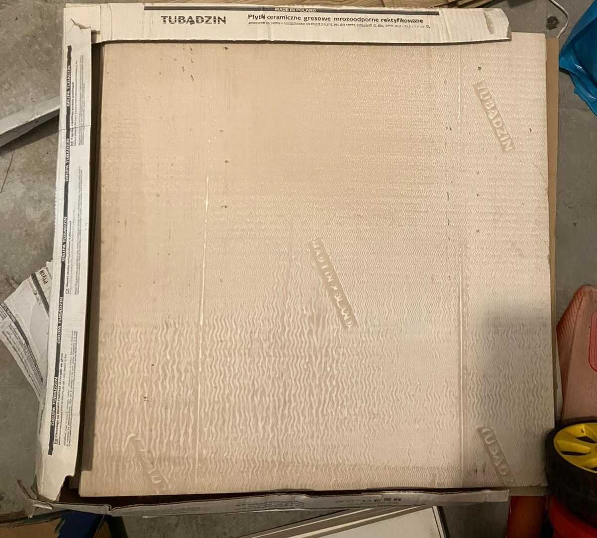 Płytki Tubądzin Epoxy Grey 2 Mat 59,8 x 59,8 cm – 11 sztuk