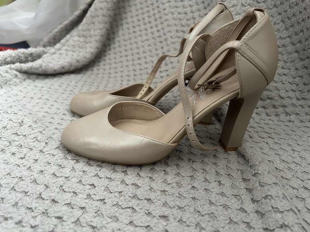 Buty ślubne Kotyl 35 perłowe skóra naturalna licowa