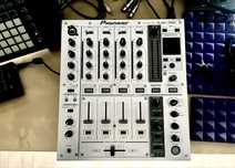 DJM 700 / pioneer / AlphaTheta / NIE XONE