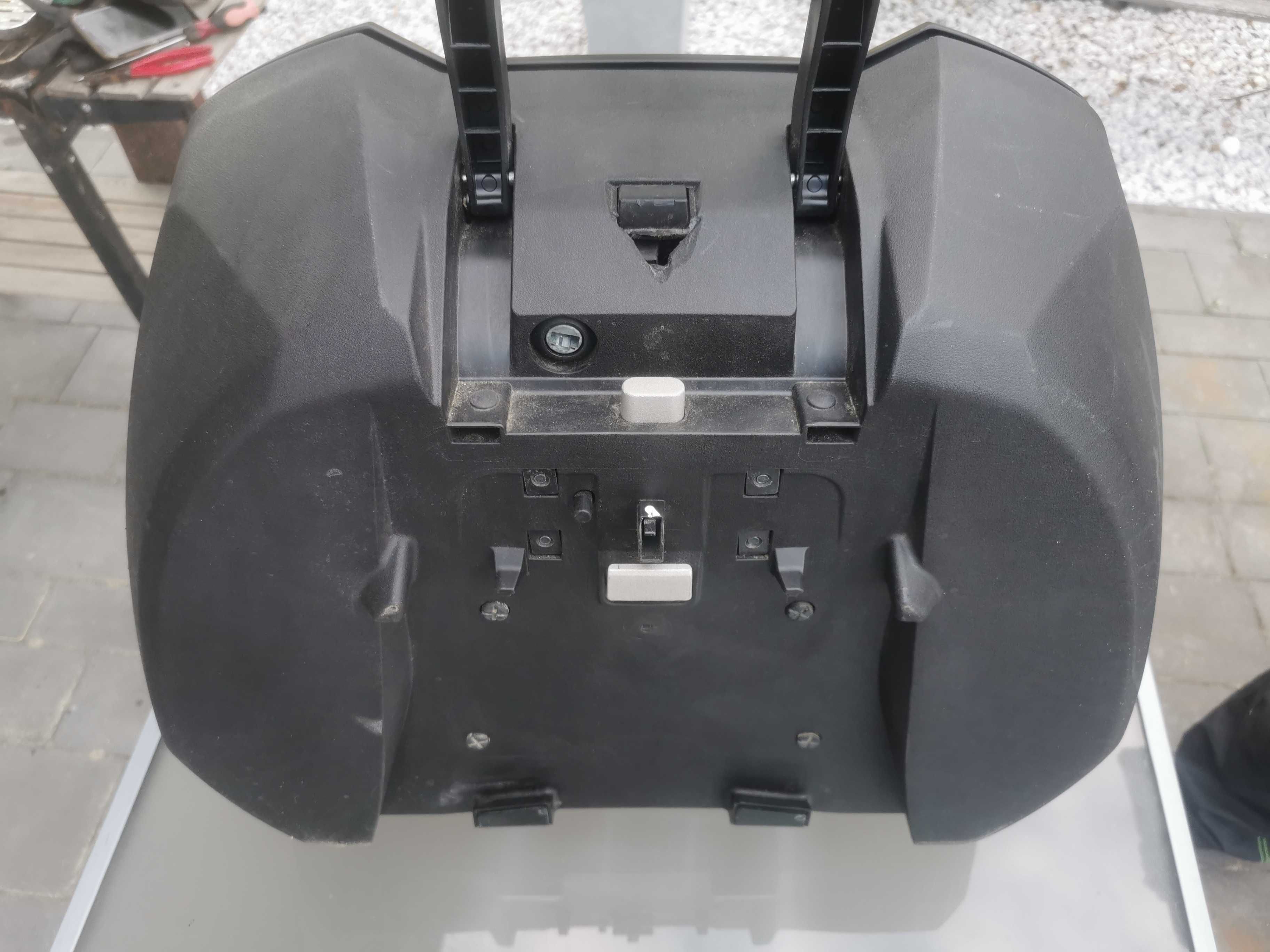 Kufer centralny HONDA FORZA 125    2 modele