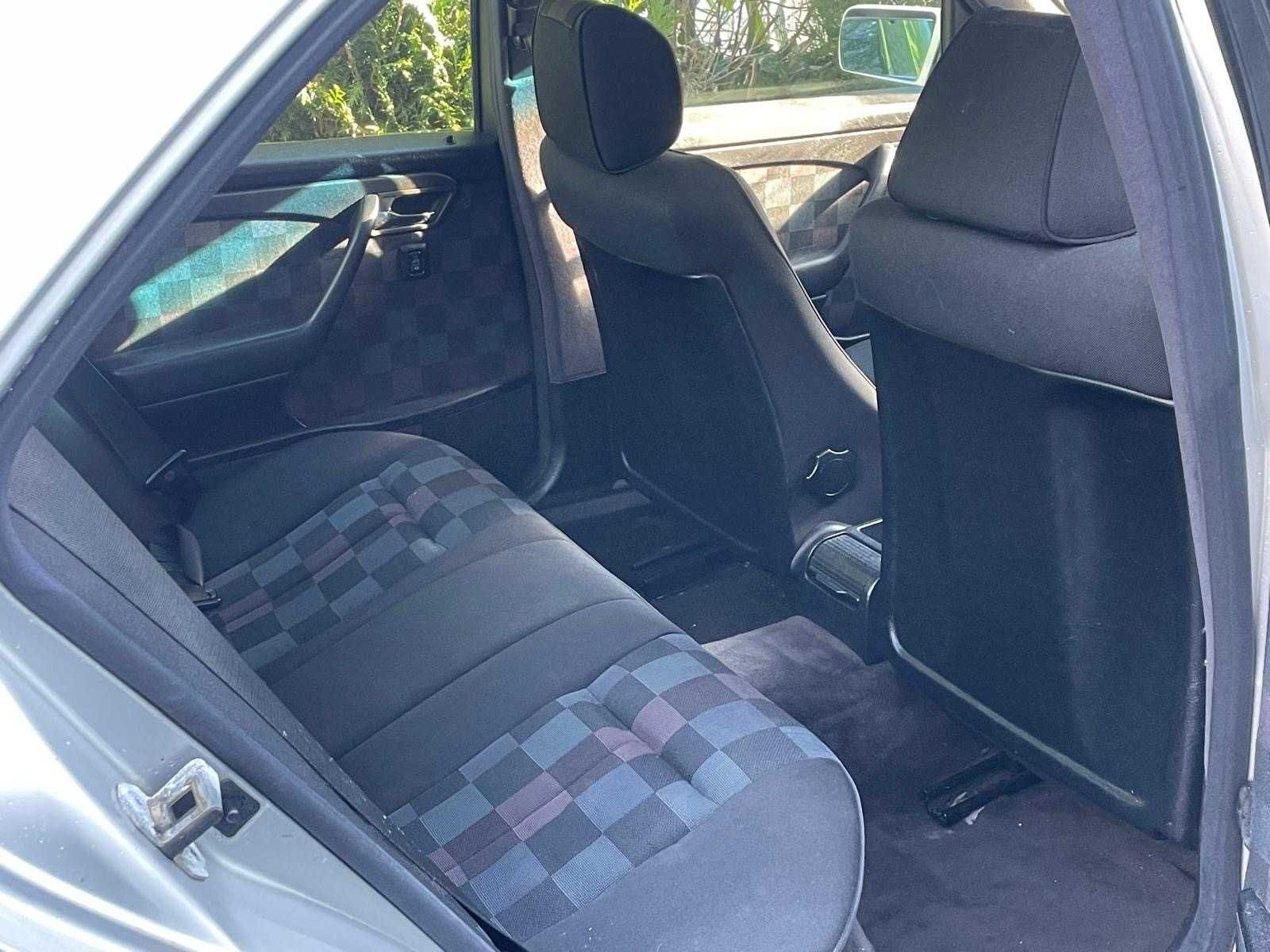 MERCEDES BENZ C180 SPORT BOM ESTADO PARA PEÇAS OU CIRCULAR