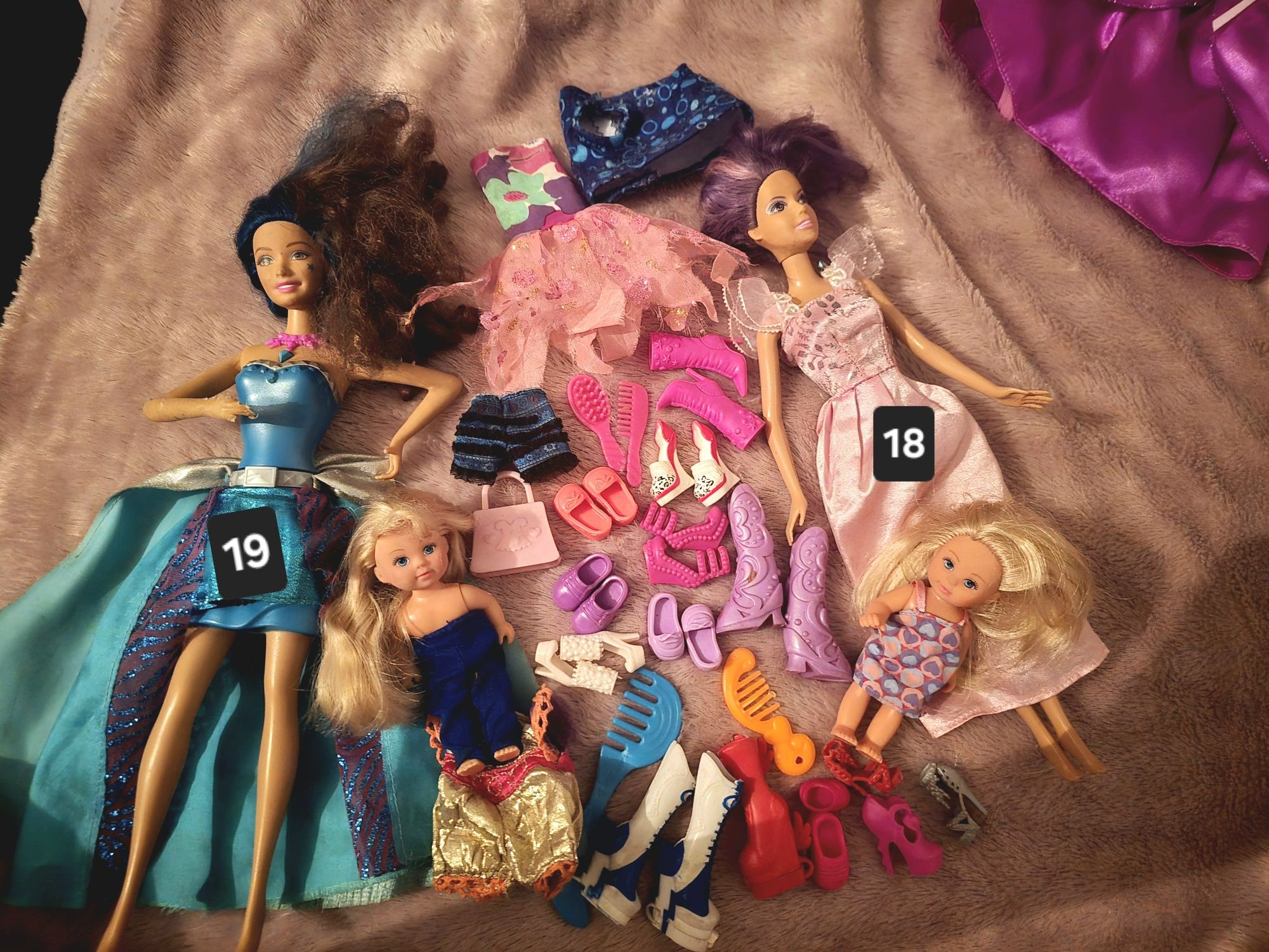 Lalki BARBIE szukaja nowego domu