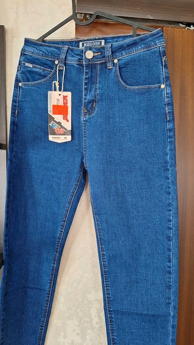 Нові джинси з біркою мом