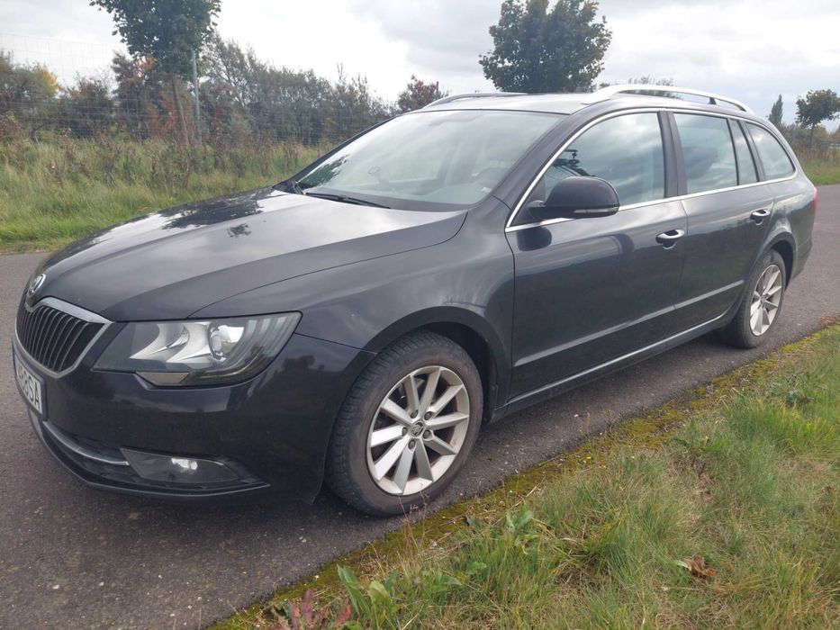 Skoda Superb 2014 r. 2.0 diesel kombi DSG