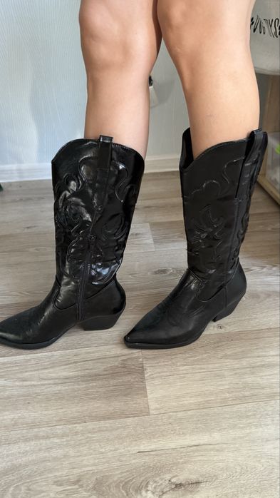 Сапоги козаки стильные