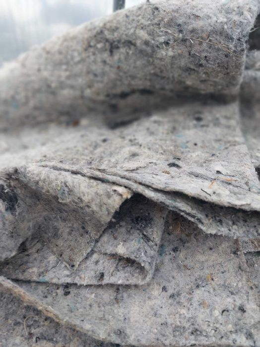 Mata ogrodnicza pod sadzonke