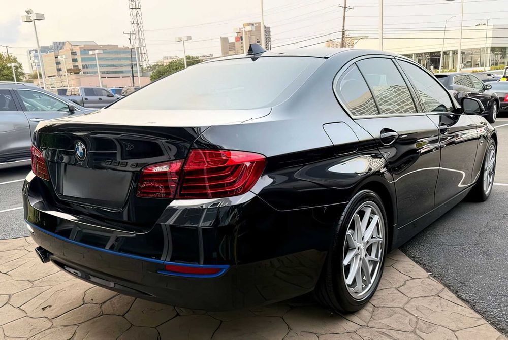 BMW 5 Series      2016